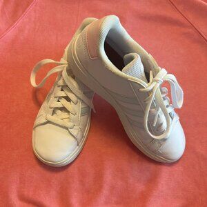 Adidas Youth Grand Court Tennis Shoes Size 4